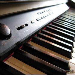YAMAHA CLP-150 